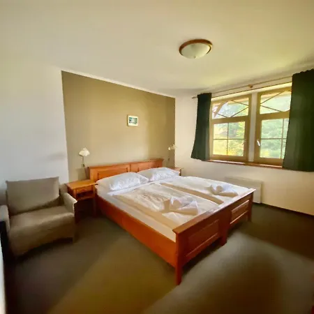 ホテル Hotel Modrava