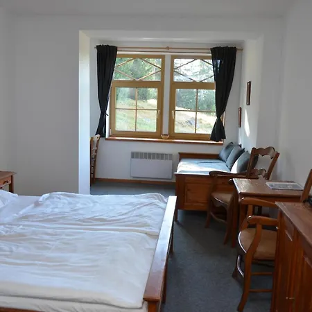 Hotel Modrava 3* モドラヴァ