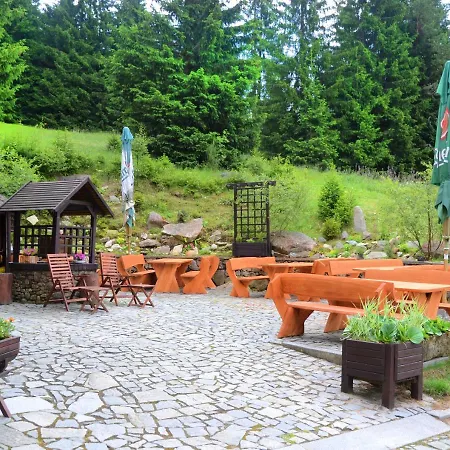 ホテル Hotel Modrava モドラヴァ