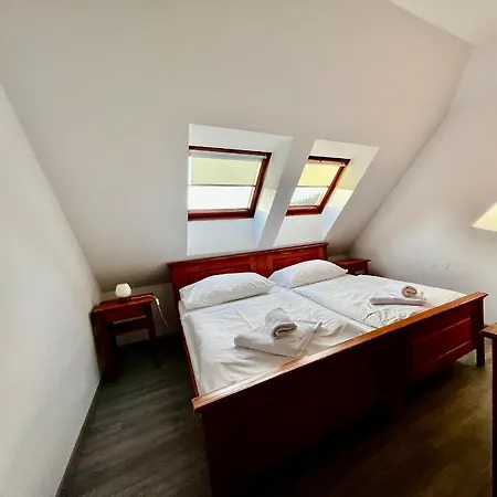 Hotel Modrava مودرافا